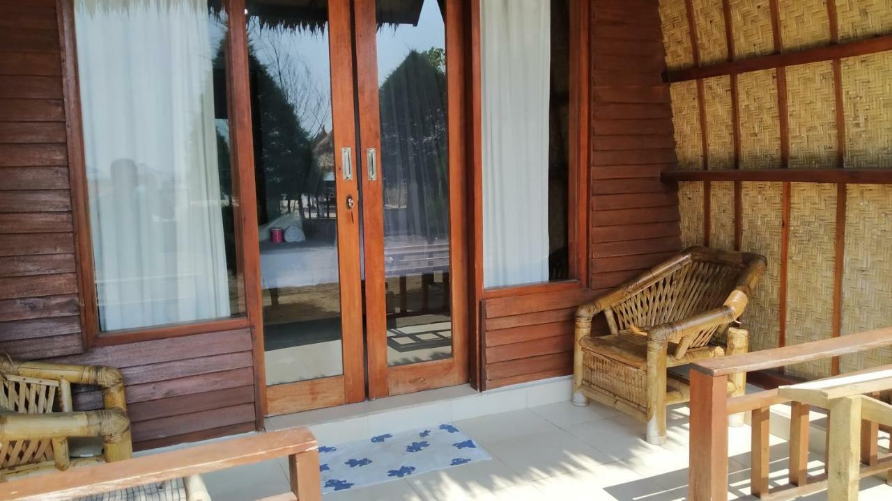 Hotel Sunset Beach Bungalow Gili Meno Esterno foto